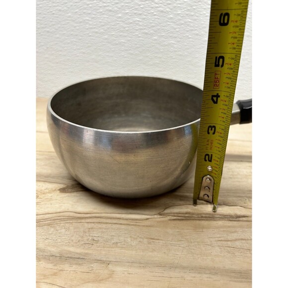 Vtg Solid Aluminum Ware Ever 1.5 Qt Saucepan Casserole With Lid Made In USA - Picture 8 of 9